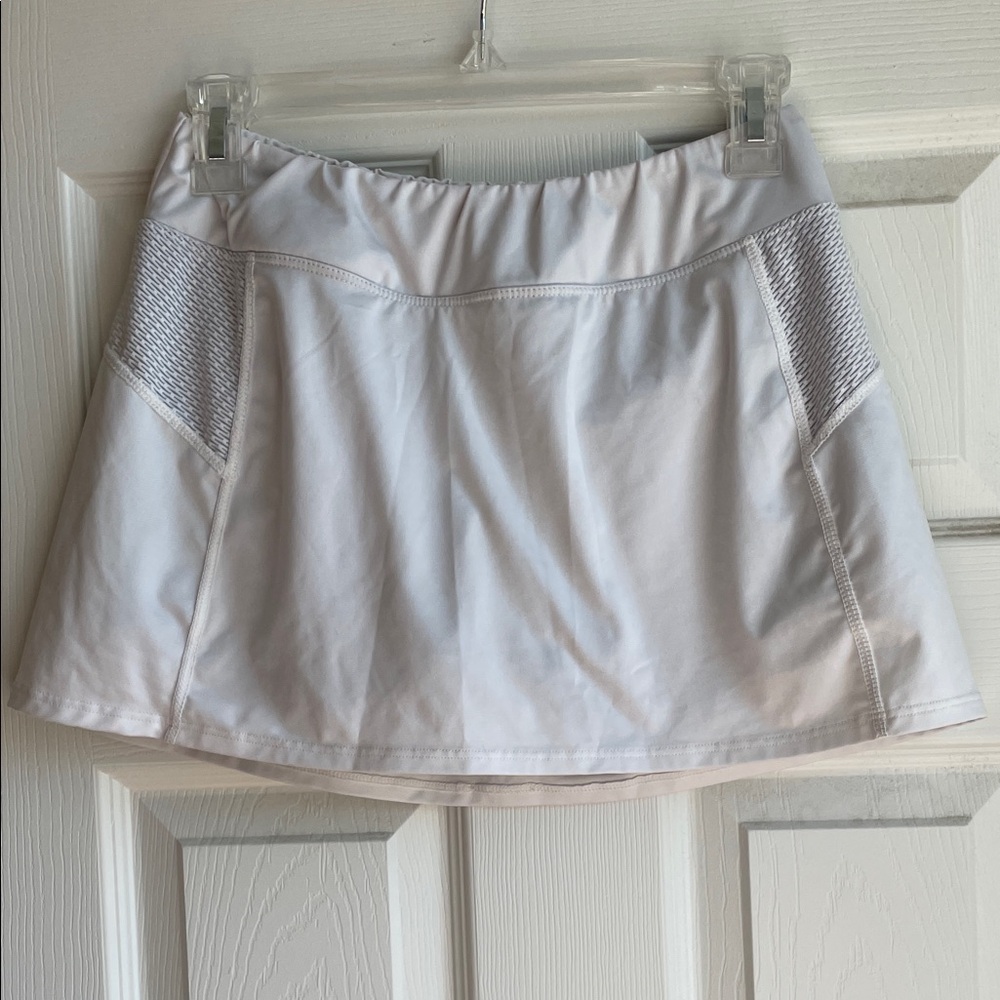 White Athletic Skort with Mesh Side Panels Women’s S